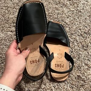 PONS the Authentic Avarcas - sling back - black colored Size 9